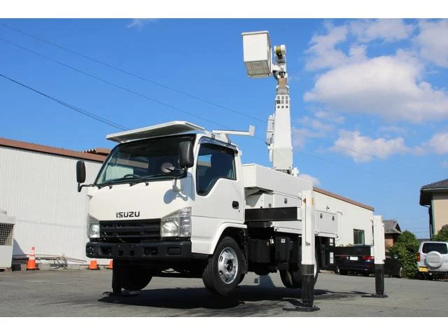2008 Isuzu Elf