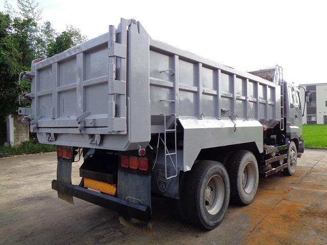 2005 Isuzu Giga – thumbnail 4