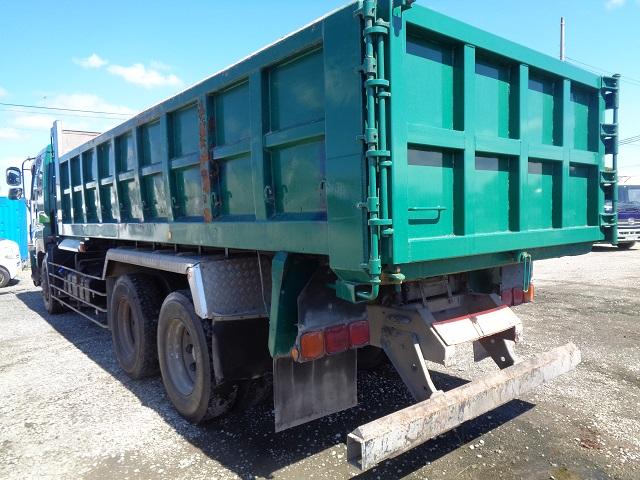 2010 Isuzu Giga – thumbnail 4