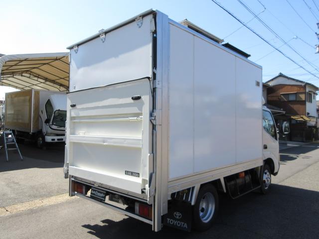 2004 Toyota Dyna – thumbnail 4