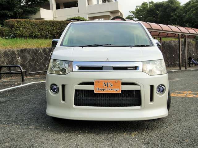 2011 Mitsubishi Delica D:5 – thumbnail 2