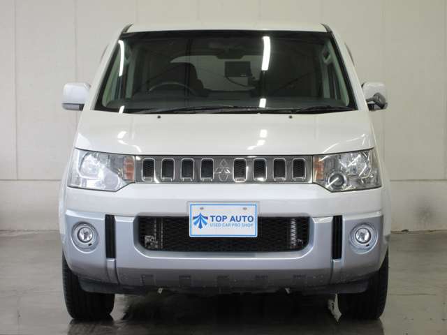 2011 Mitsubishi Delica D:5 – thumbnail 4