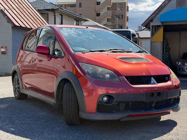 2011 Mitsubishi Colt – thumbnail 2