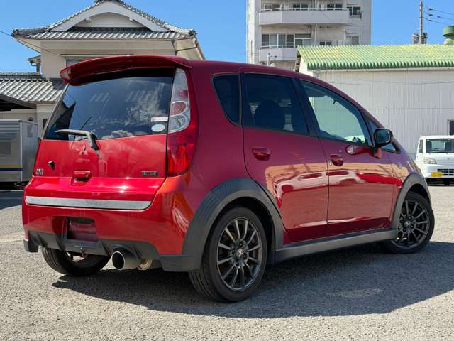 2011 Mitsubishi Colt – thumbnail 3