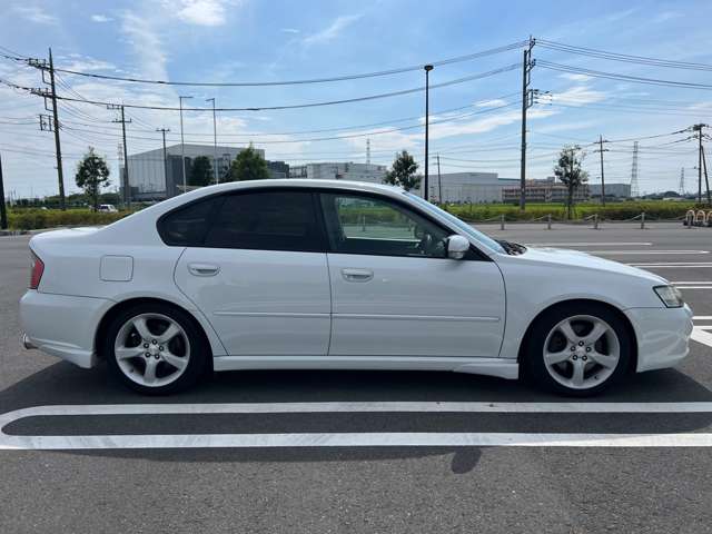 2004 Subaru Legacy B4 – thumbnail 4