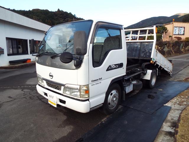 2003 Nissan Atlas – thumbnail 2
