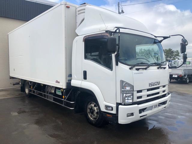 2011 Isuzu Forward – thumbnail 3