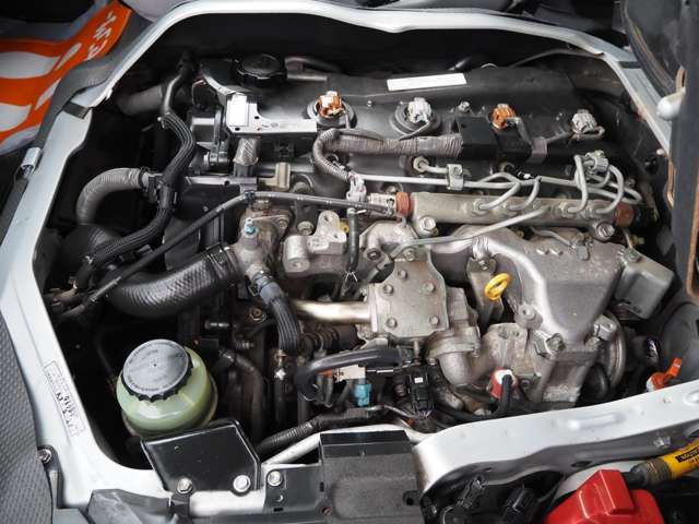 2009 Toyota Regius Ace – thumbnail 4