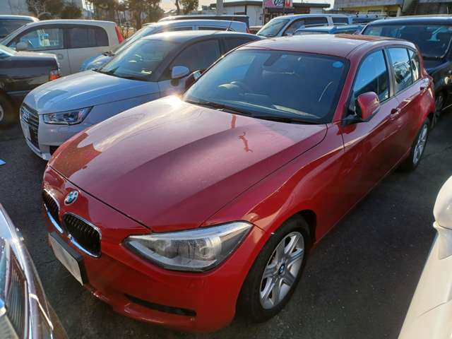 2011 BMW 1 Series – thumbnail 2