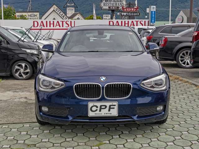 2011 BMW 1 Series – thumbnail 2