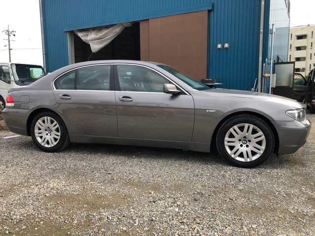 2005 BMW 7 Series – thumbnail 4