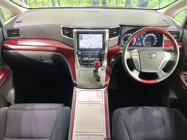 2008 Toyota Vellfire – thumbnail 2