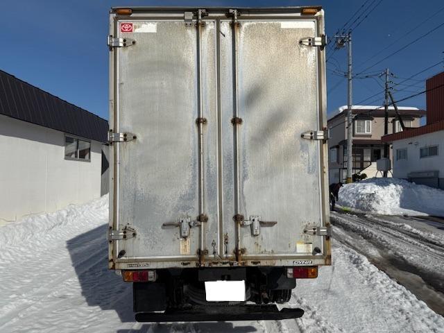 2004 Toyota Dyna – thumbnail 3