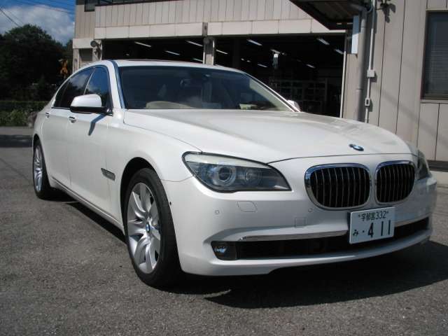2009 BMW 7 Series – thumbnail 4