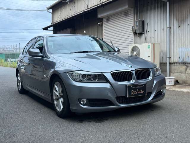 2011 BMW 3 Series – thumbnail 2