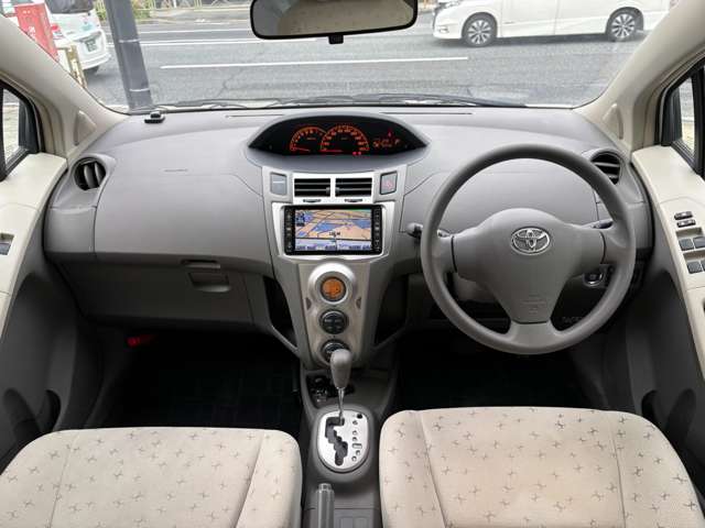2008 Toyota Vitz – thumbnail 2