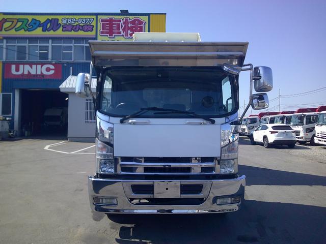 2009 Isuzu Forward – thumbnail 2