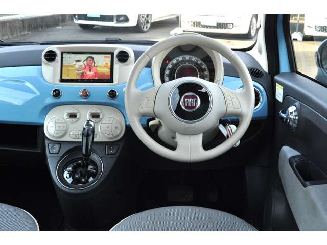 2010 Fiat 500 – thumbnail 4