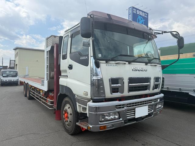 2010 Isuzu Giga – thumbnail 2