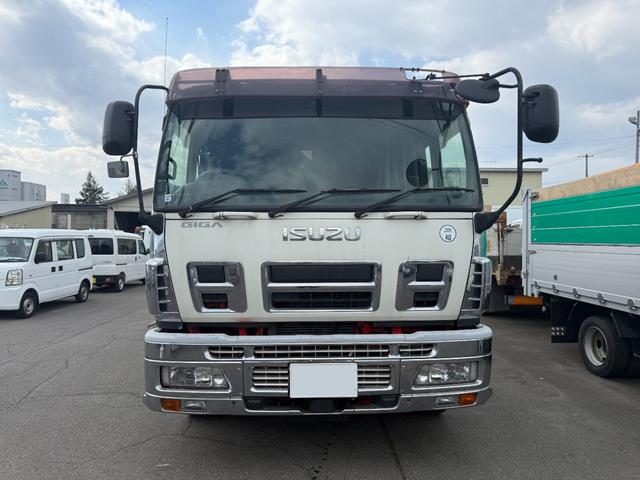 2010 Isuzu Giga – thumbnail 3
