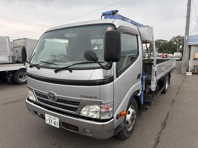 2011 Toyota ToyoAce – thumbnail 4