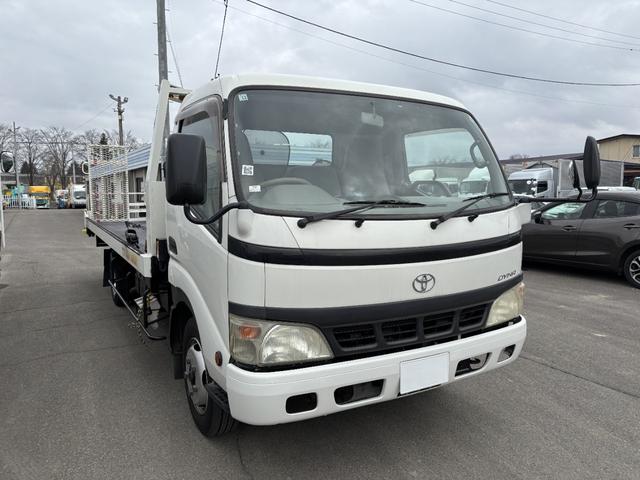 2004 Toyota Dyna – thumbnail 3