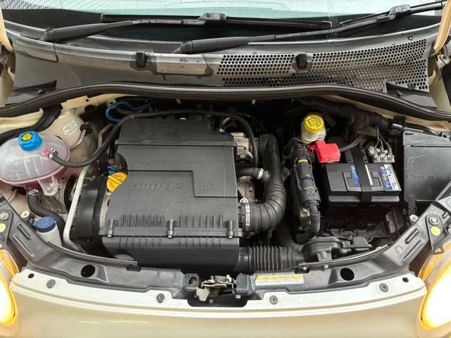 2009 Fiat 500C – thumbnail 2