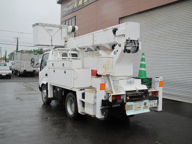 2002 Toyota Dyna – thumbnail 3
