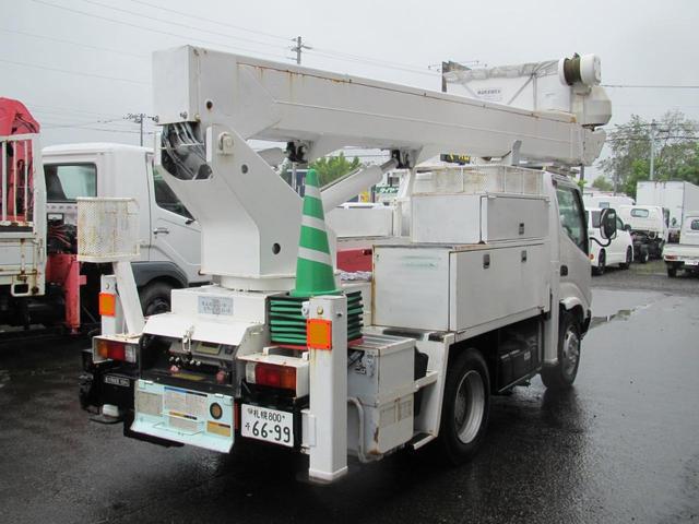 2002 Toyota Dyna – thumbnail 4