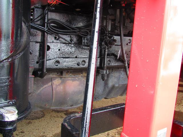 2004 Isuzu Forward – thumbnail 4