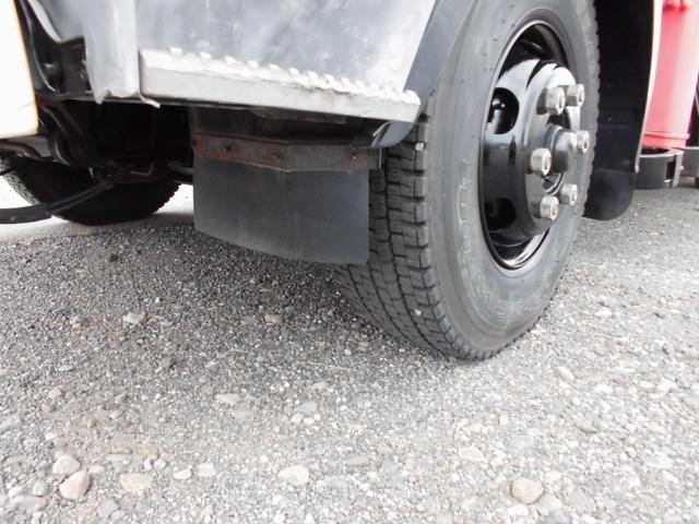 2005 Isuzu Forward – thumbnail 3