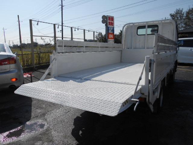 2004 Toyota Dyna – thumbnail 4