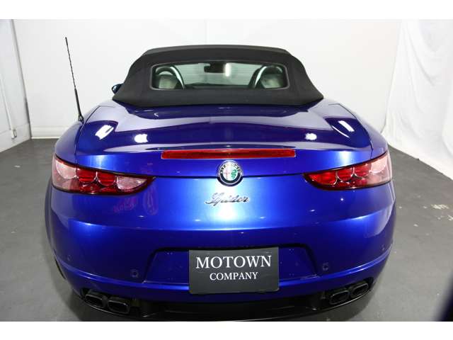2009 Alfa Romeo Spider – thumbnail 4