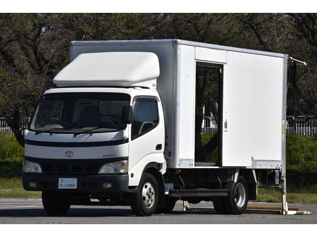 2003 Toyota Dyna