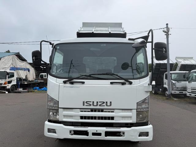 2007 Isuzu Forward – thumbnail 2