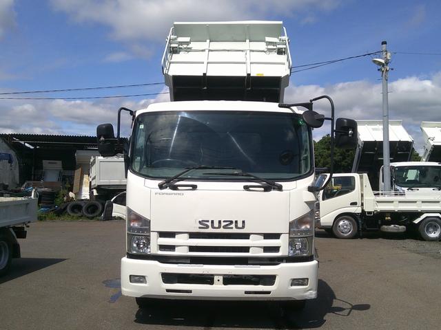 2011 Isuzu Forward – thumbnail 2