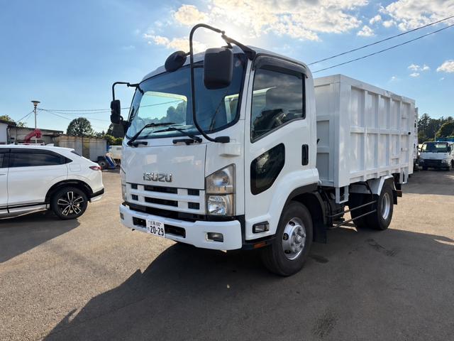 2009 Isuzu Forward – thumbnail 3