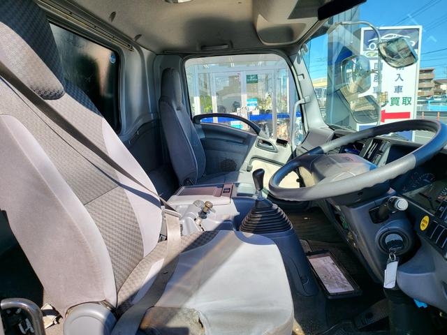 2009 Isuzu Forward – thumbnail 3