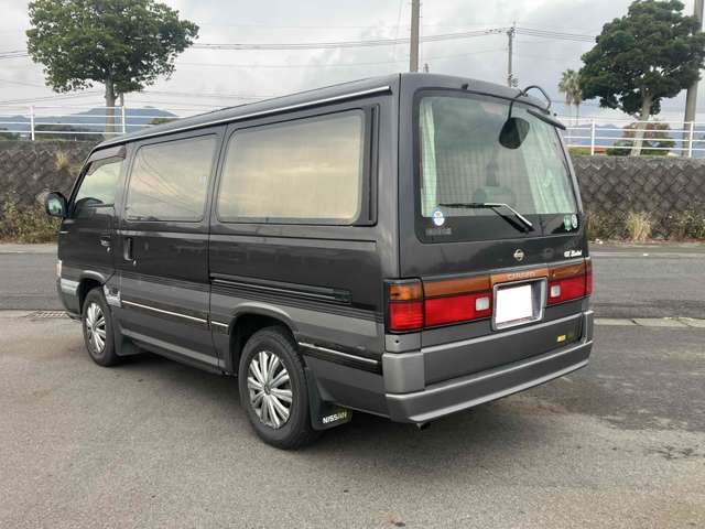 1997 Nissan Caravan Coach – thumbnail 3