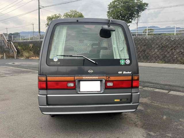1997 Nissan Caravan Coach – thumbnail 4