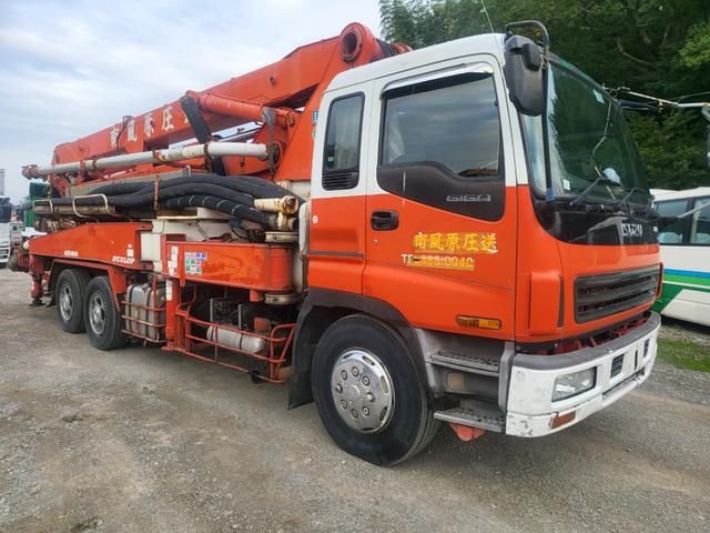 2002 Isuzu Giga