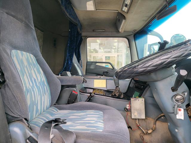 2003 Mitsubishi Fuso Super Great – thumbnail 3