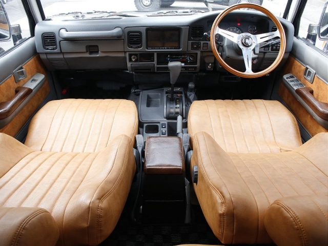 1994 Toyota Land Cruiser Prado – thumbnail 3