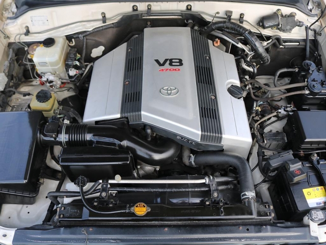 2003 Toyota Land Cruiser 100 – thumbnail 4