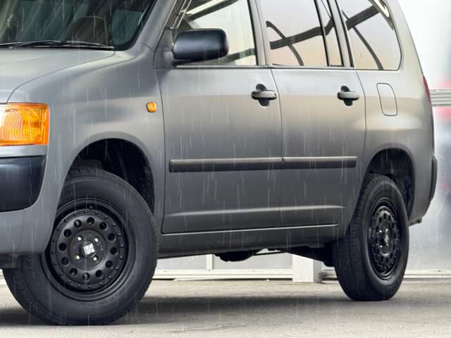 2011 Toyota Probox Van – thumbnail 2