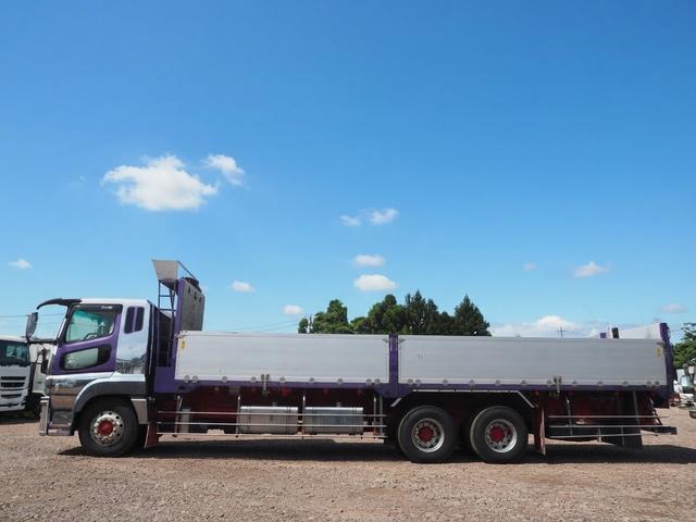 2011 Mitsubishi Fuso Super Great – thumbnail 3