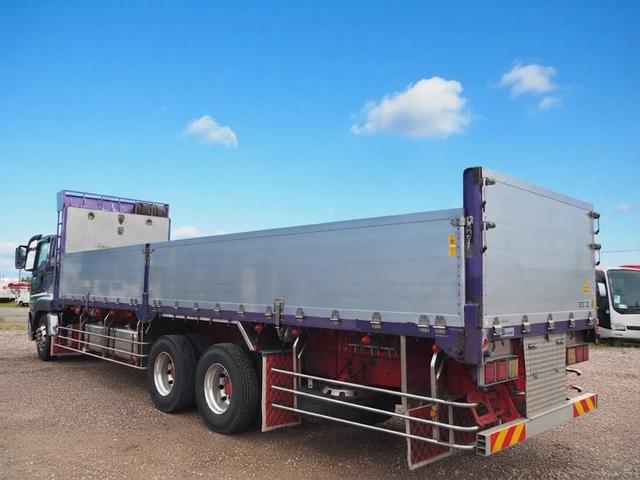 2011 Mitsubishi Fuso Super Great – thumbnail 4