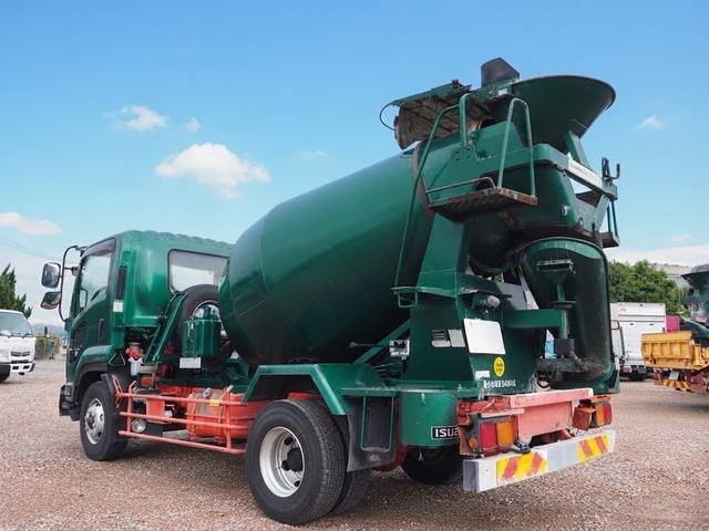 2010 Isuzu Forward – thumbnail 4
