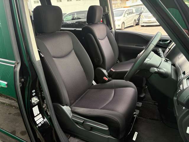 2011 Nissan Serena – thumbnail 3