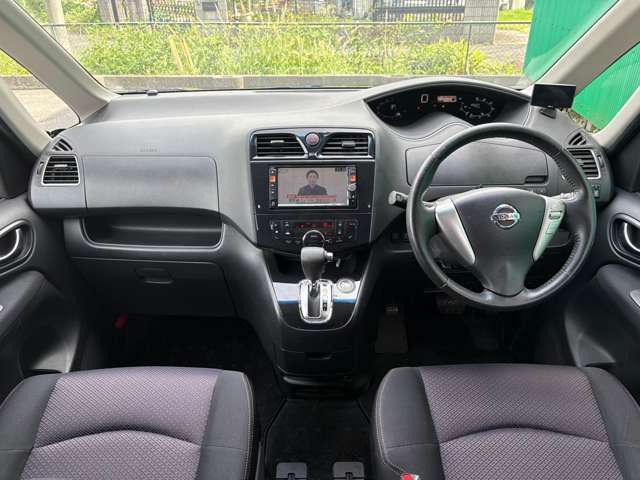 2011 Nissan Serena – thumbnail 4